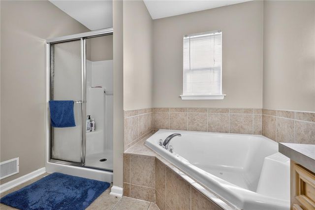 142 Willow Drive, Easton, PA 18045