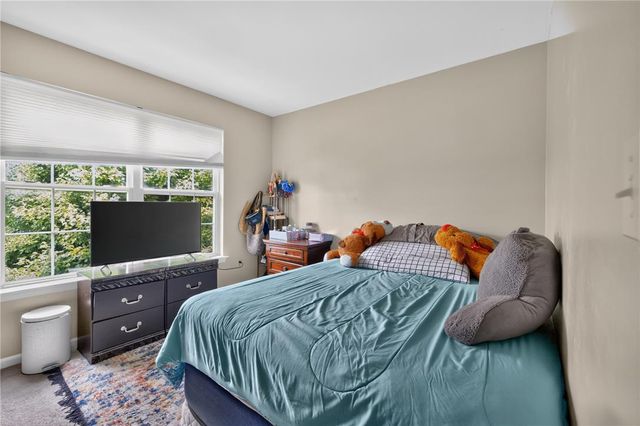 142 Willow Drive, Easton, PA 18045