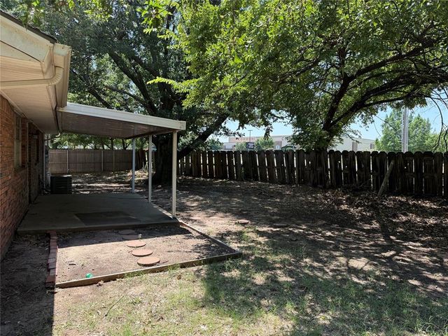 2008 Lyndon Circle, The Village, OK 73120