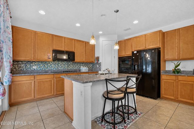 1010 WETLAND RIDGE Circle, Middleburg, FL 32068