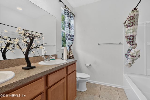 1010 WETLAND RIDGE Circle, Middleburg, FL 32068