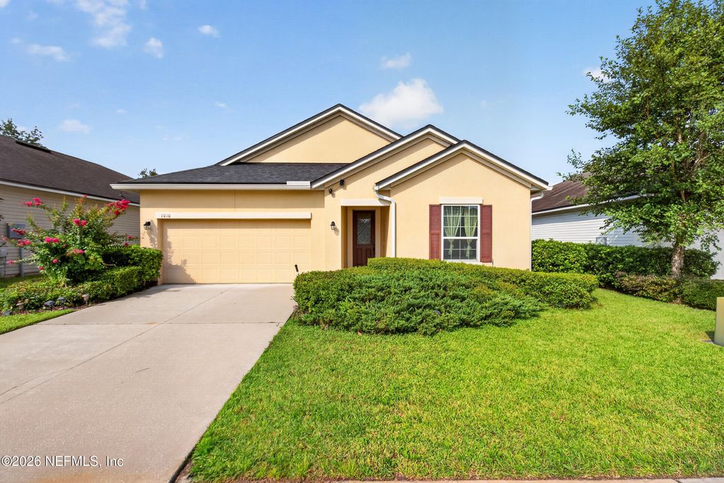 1010 WETLAND RIDGE Circle, Middleburg, FL 32068