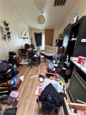 4951 Plata Del Sol Drive, Las Vegas, NV 89121