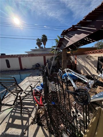 4951 Plata Del Sol Drive, Las Vegas, NV 89121