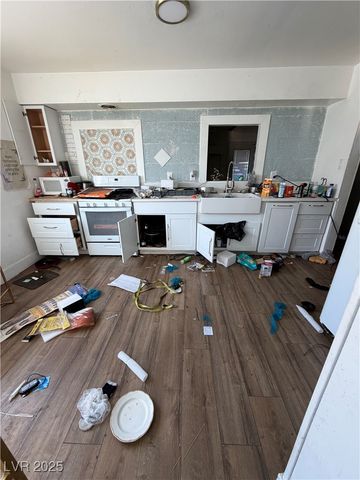 4951 Plata Del Sol Drive, Las Vegas, NV 89121