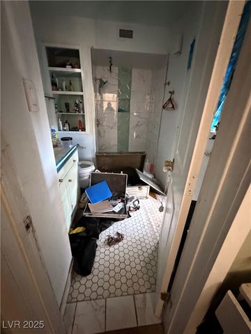 4951 Plata Del Sol Drive, Las Vegas, NV 89121