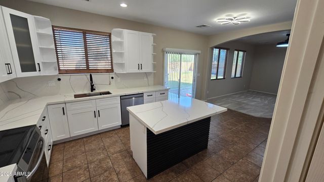 20544 N ALMA Drive, Maricopa, AZ 85138
