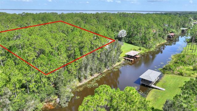 28 AMARYLLIS DRIVE, Indian Lake Estates, FL 33855