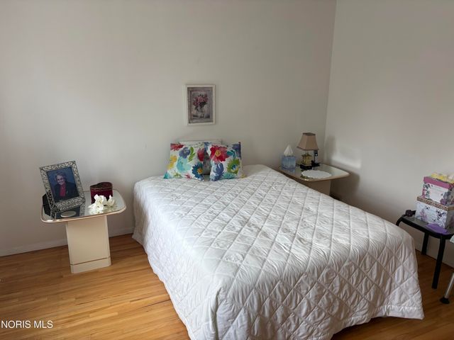 6548 Cornwall Court, Sylvania, OH 43560