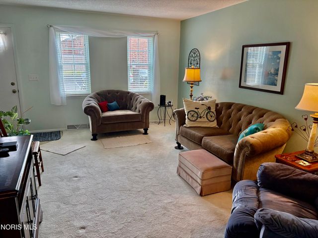 6548 Cornwall Court, Sylvania, OH 43560