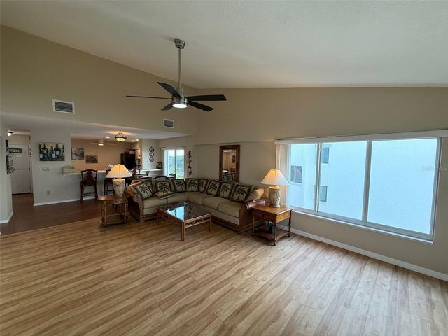 1477 PARK BEACH CIRCLE 31, Punta Gorda, FL 33950