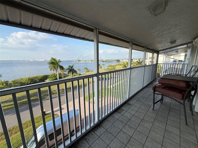 1477 PARK BEACH CIRCLE 31, Punta Gorda, FL 33950