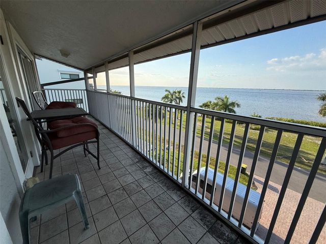1477 PARK BEACH CIRCLE 31, Punta Gorda, FL 33950