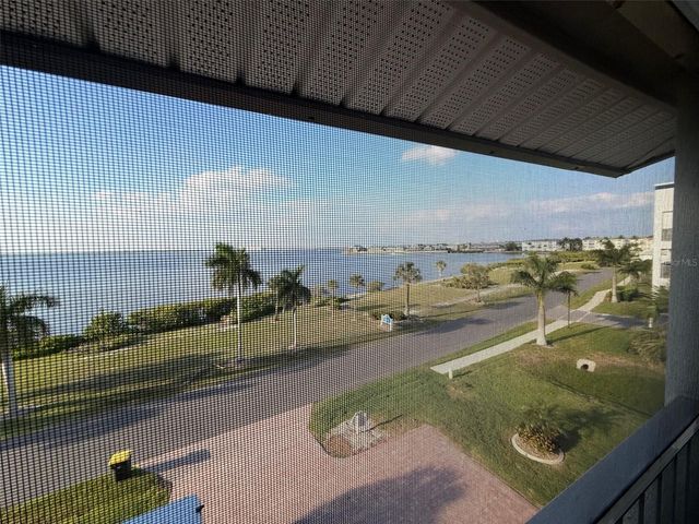 1477 PARK BEACH CIRCLE 31, Punta Gorda, FL 33950