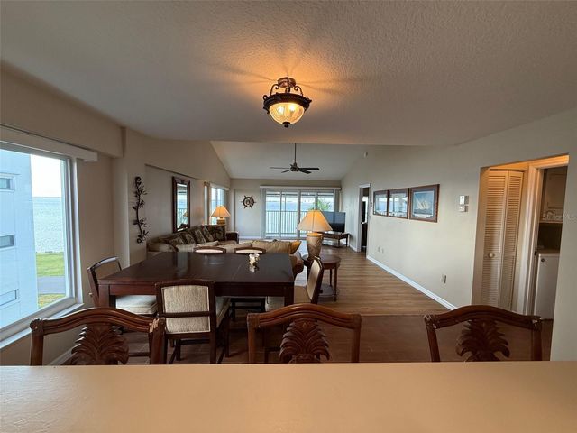 1477 PARK BEACH CIRCLE 31, Punta Gorda, FL 33950