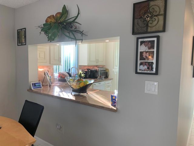 7216 S Devon Drive 212, Tamarac, FL 33321