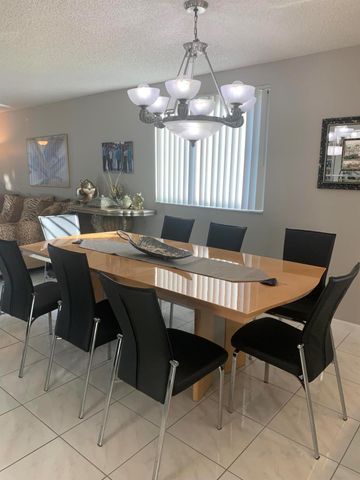 7216 S Devon Drive 212, Tamarac, FL 33321