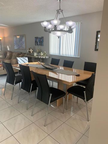 7216 S Devon Drive 212, Tamarac, FL 33321