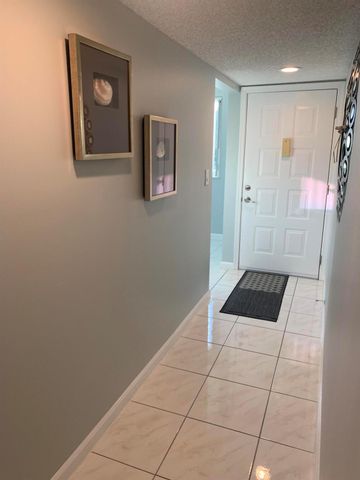 7216 S Devon Drive 212, Tamarac, FL 33321