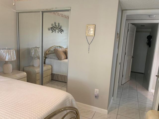 7216 S Devon Drive 212, Tamarac, FL 33321