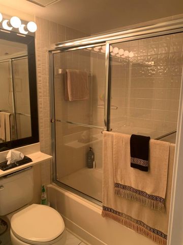 7216 S Devon Drive 212, Tamarac, FL 33321