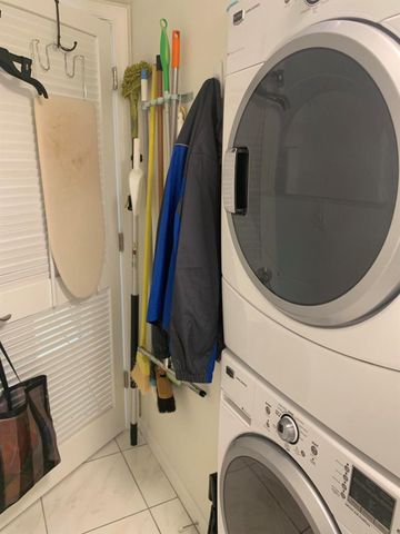 7216 S Devon Drive 212, Tamarac, FL 33321