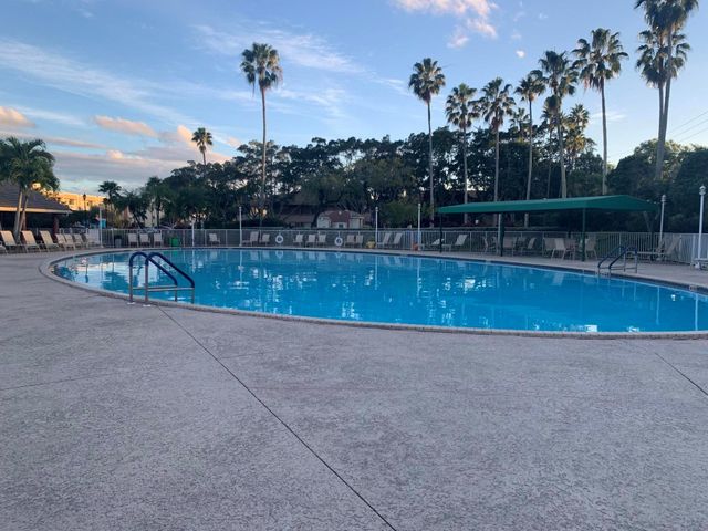 7216 S Devon Drive 212, Tamarac, FL 33321