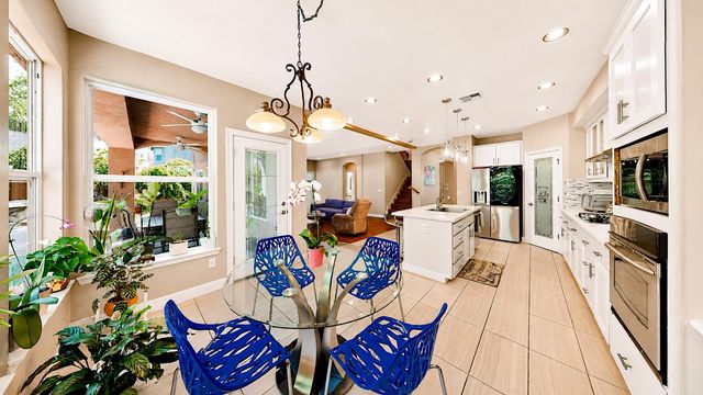 2815 Castleview Dr, Turlock, CA 95382