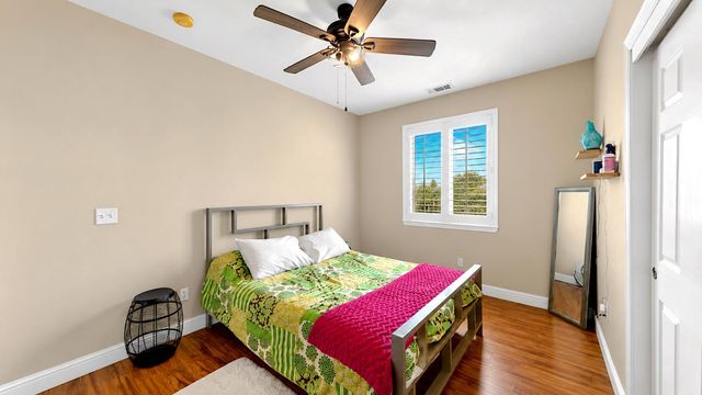 2815 Castleview Dr, Turlock, CA 95382