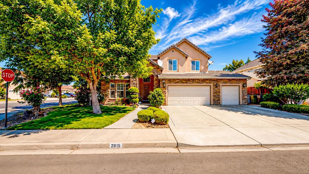 2815 Castleview Dr, Turlock, CA 95382