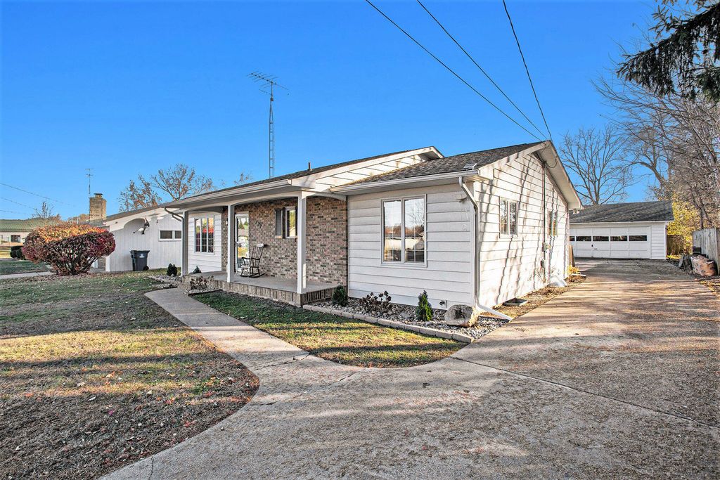 127 Devoll Court, Battle Creek City, MI 49015