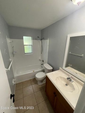 897 Levitt Parkway, Rockledge, FL 32955