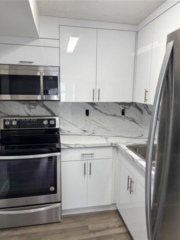 354 E 50th St, Hialeah, FL 33013