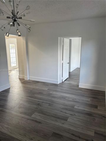 354 E 50th St, Hialeah, FL 33013