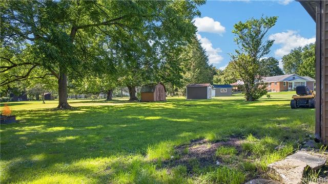 7284 Woodland Drive, Boston, NY 14075