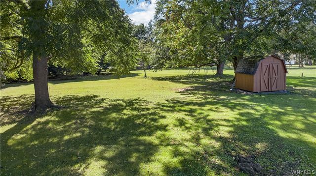 7284 Woodland Drive, Boston, NY 14075