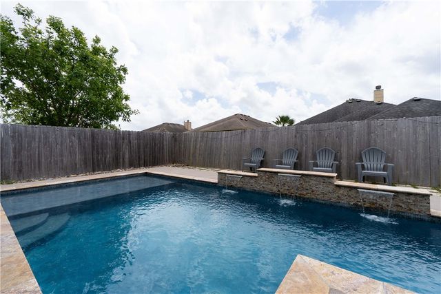 4355 Summer Wind Dr, Corpus Christi, TX 78413