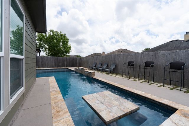 4355 Summer Wind Dr, Corpus Christi, TX 78413