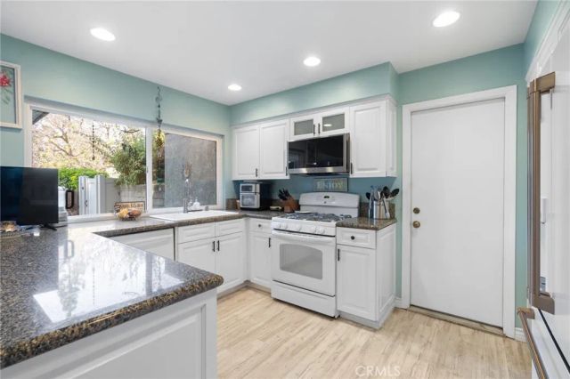 1510 Redwood Circle, Thousand Oaks, CA 91360
