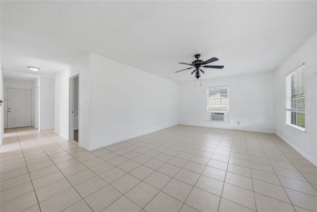 28008 W Oak Ridge Road, Kemp, TX 75143