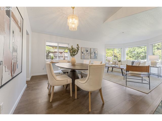 18938 CATHY ADAMS Dr, Oregon City, OR 97045