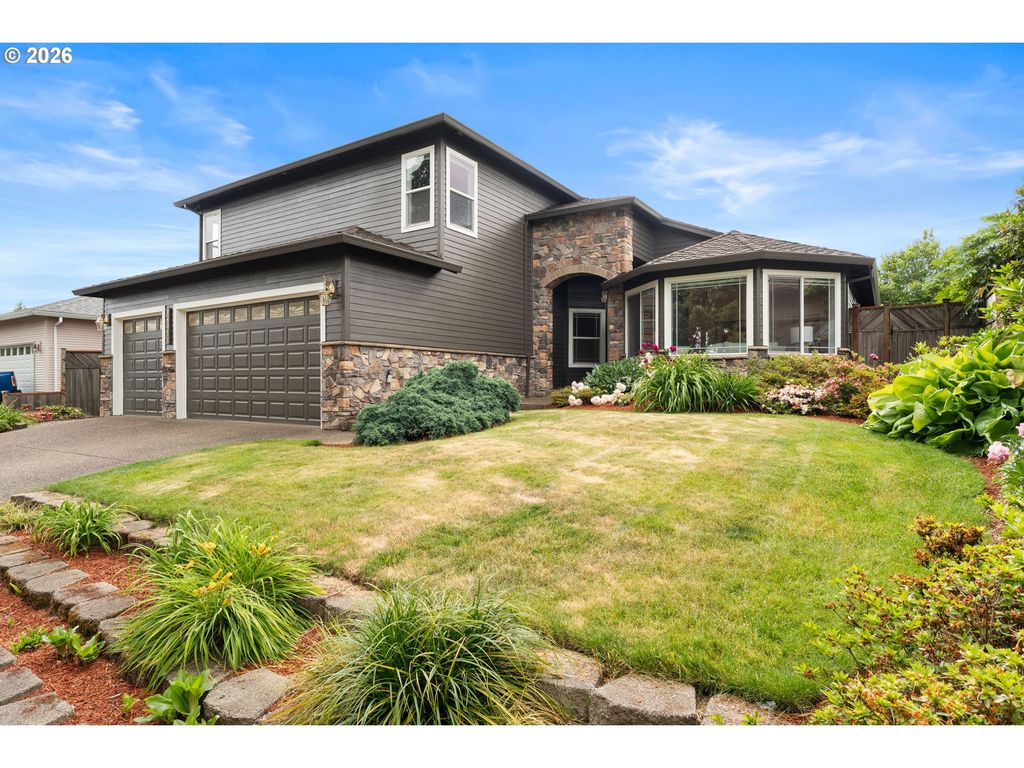 18938 CATHY ADAMS Dr, Oregon City, OR 97045