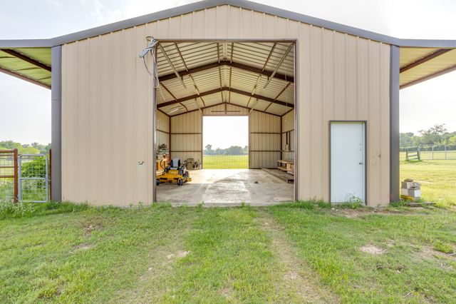 184 Hcr 1439, Covington, TX 76636