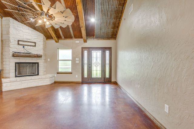 184 Hcr 1439, Covington, TX 76636