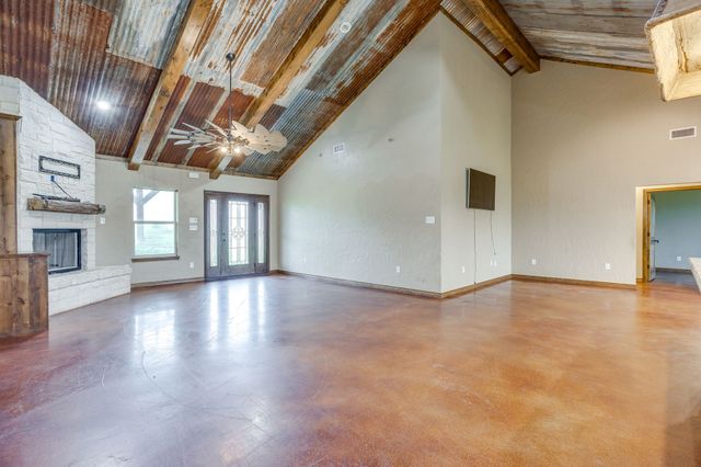 184 Hcr 1439, Covington, TX 76636