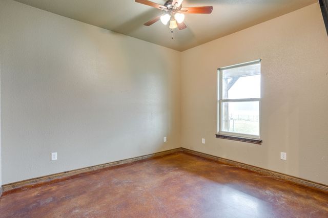 184 Hcr 1439, Covington, TX 76636