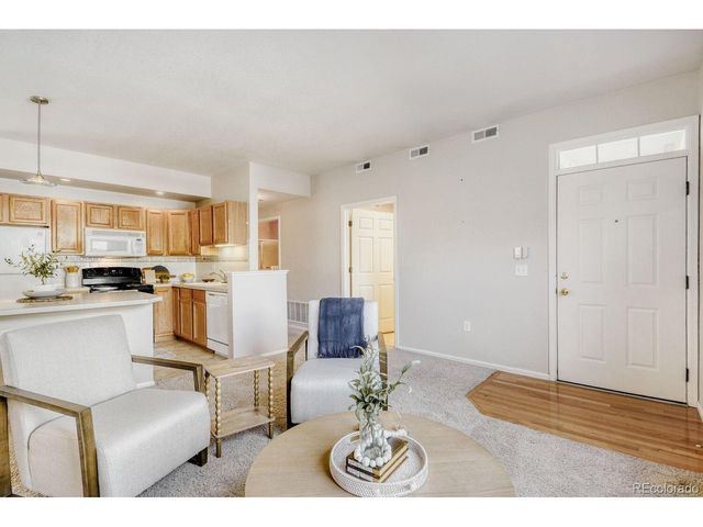 640 Gooseberry Dr 1202, Longmont, CO 80503