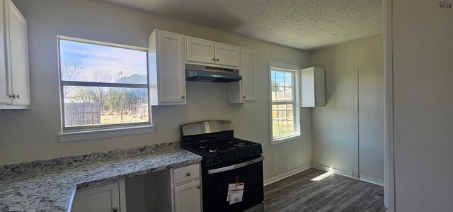 1404 DEVILLE STREET, Wichita Falls, TX 76306