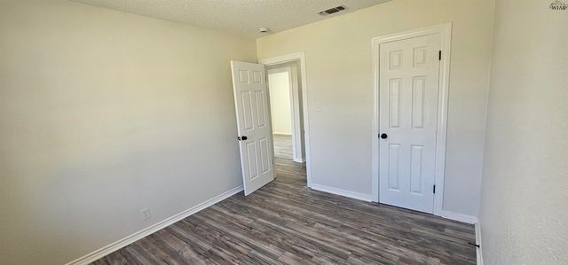 1404 DEVILLE STREET, Wichita Falls, TX 76306