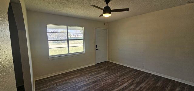 1404 DEVILLE STREET, Wichita Falls, TX 76306